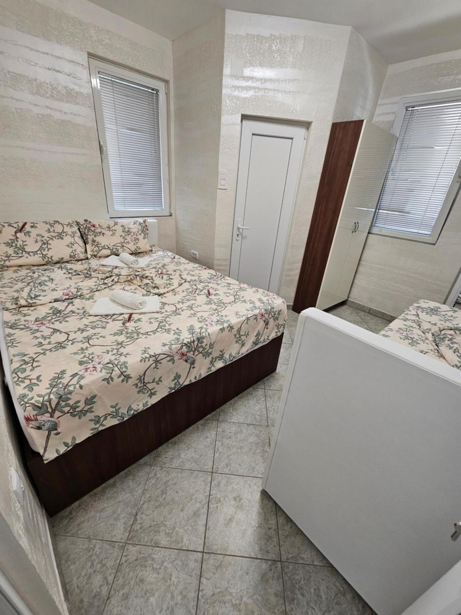 Apartmani Vila Ebra Утєха Екстер'єр фото