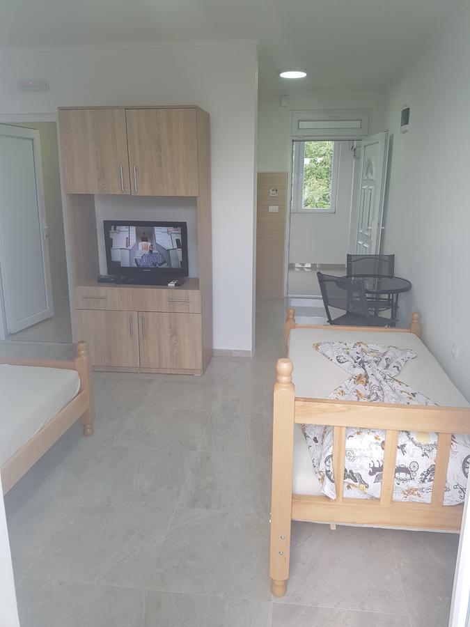 Apartmani Vila Ebra Утєха Екстер'єр фото