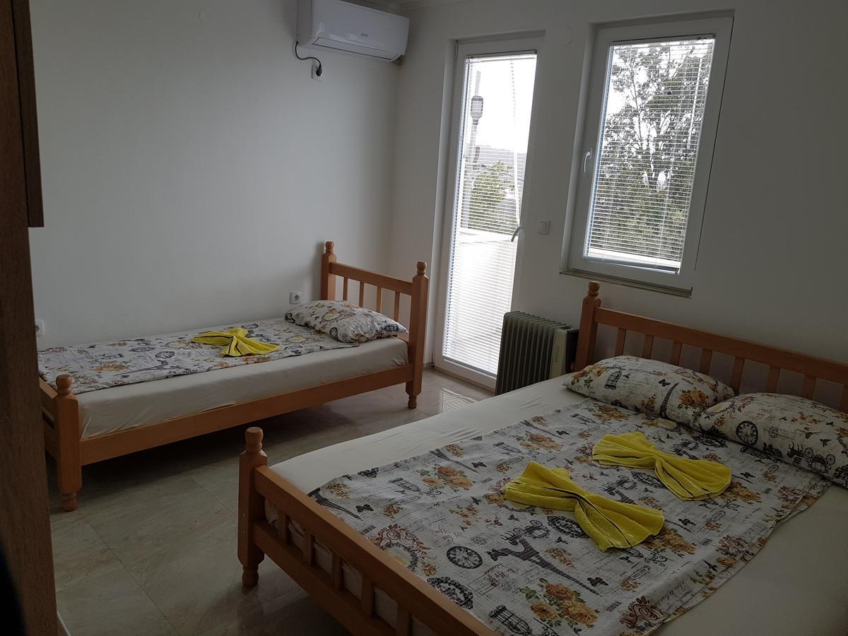 Apartmani Vila Ebra Утєха Екстер'єр фото