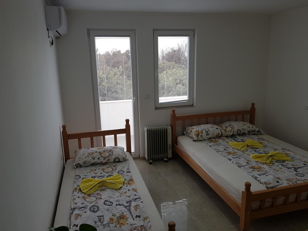 Apartmani Vila Ebra Утєха Екстер'єр фото